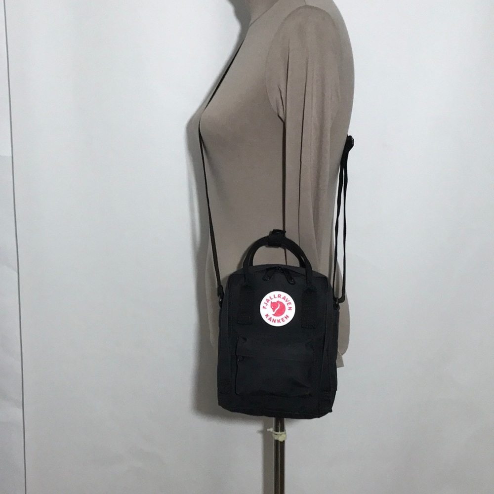 FJALLRAVEN Mini Black Convertible Crossbody Purse Bag
